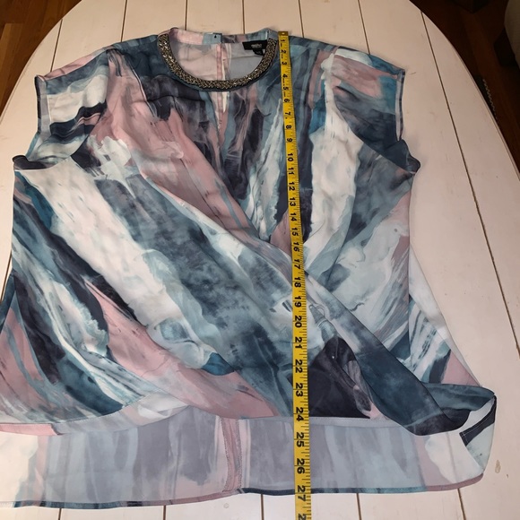 Mossimo // Top Size XL - Picture 8 of 8